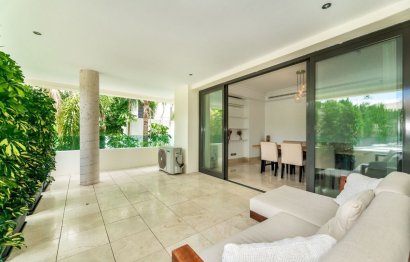 Resale - Apartment - Middle Floor Apartment - Marbella - Los Monteros