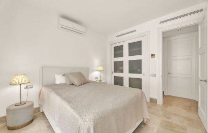 Resale - Apartment - Middle Floor Apartment - Marbella - Los Monteros