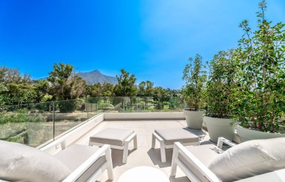 Resale - House - Detached Villa - Marbella - Nueva Andalucia