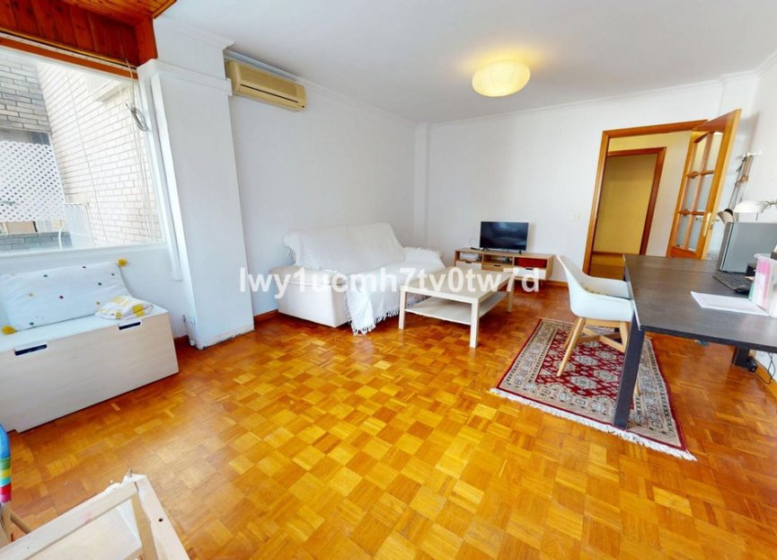 Resale - Apartment - Middle Floor Apartment - Fuengirola - Fuengirola Centro