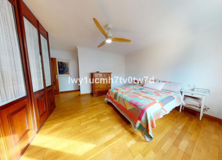 Resale - Apartment - Middle Floor Apartment - Fuengirola - Fuengirola Centro