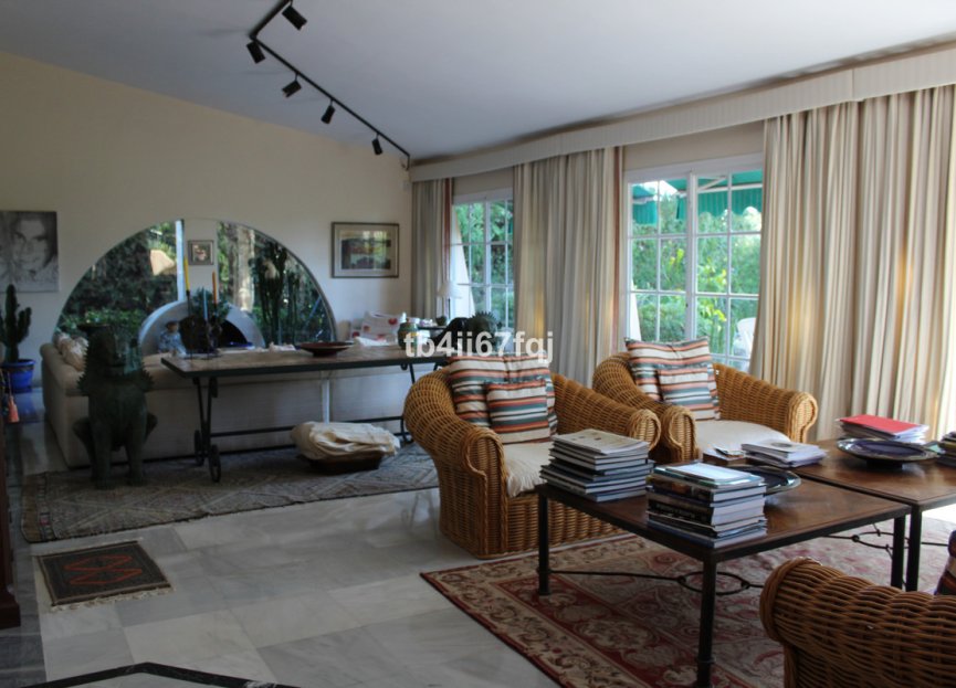 Reventa - House - Detached Villa - Estepona - Atalaya