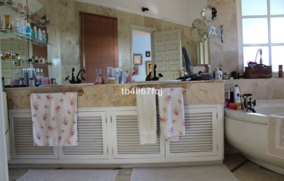 Reventa - House - Detached Villa - Estepona - Atalaya