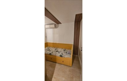 Resale - Apartment - Middle Floor Apartment - Fuengirola - Fuengirola Centro