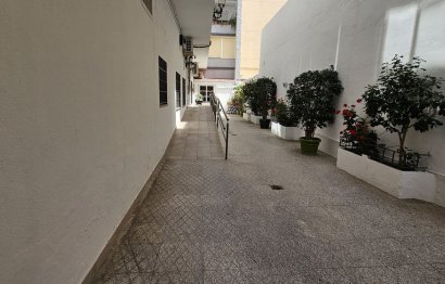 Resale - Apartment - Middle Floor Apartment - Fuengirola - Fuengirola Centro