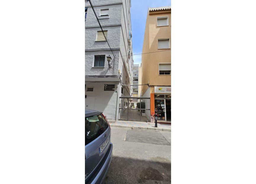 Resale - Apartment - Middle Floor Apartment - Fuengirola - Fuengirola Centro