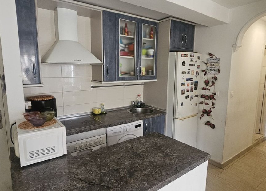 Resale - Apartment - Middle Floor Apartment - Fuengirola - Fuengirola Centro