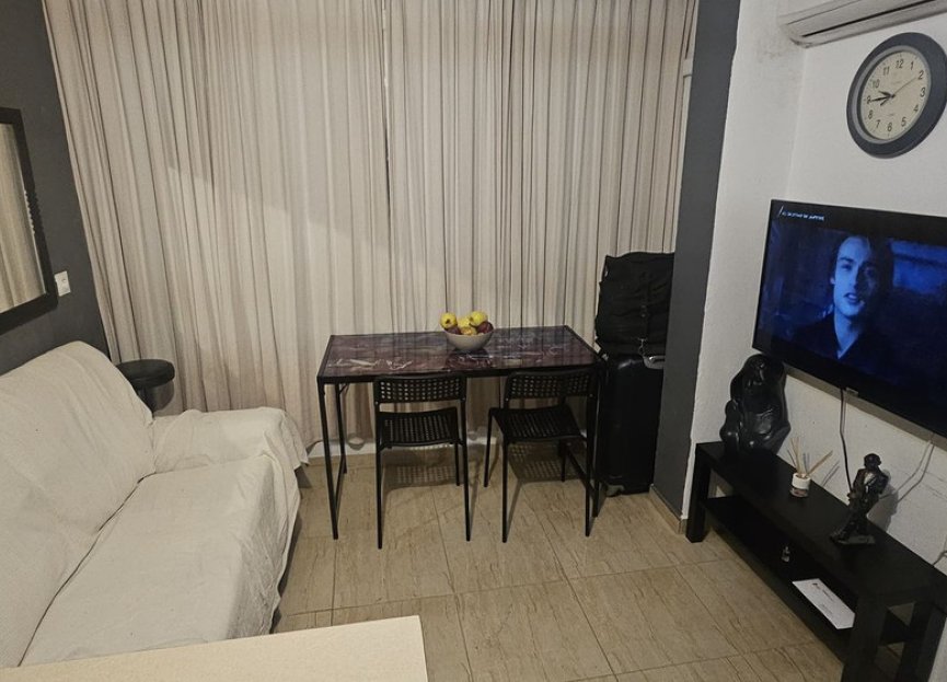 Resale - Apartment - Middle Floor Apartment - Fuengirola - Fuengirola Centro