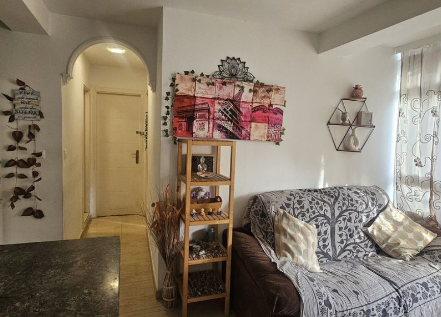 Resale - Apartment - Middle Floor Apartment - Fuengirola - Fuengirola Centro