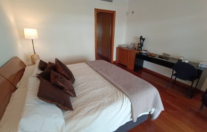 Resale - Ground floor apartment - Marbella - Puerto Banús