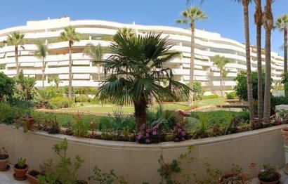 Resale - Ground floor apartment - Marbella - Puerto Banús