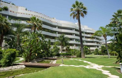 Resale - Ground floor apartment - Marbella - Puerto Banús