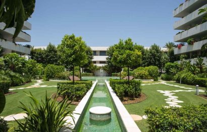 Resale - Ground floor apartment - Marbella - Puerto Banús