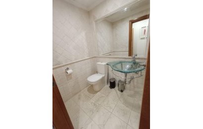 Resale - Ground floor apartment - Marbella - Puerto Banús