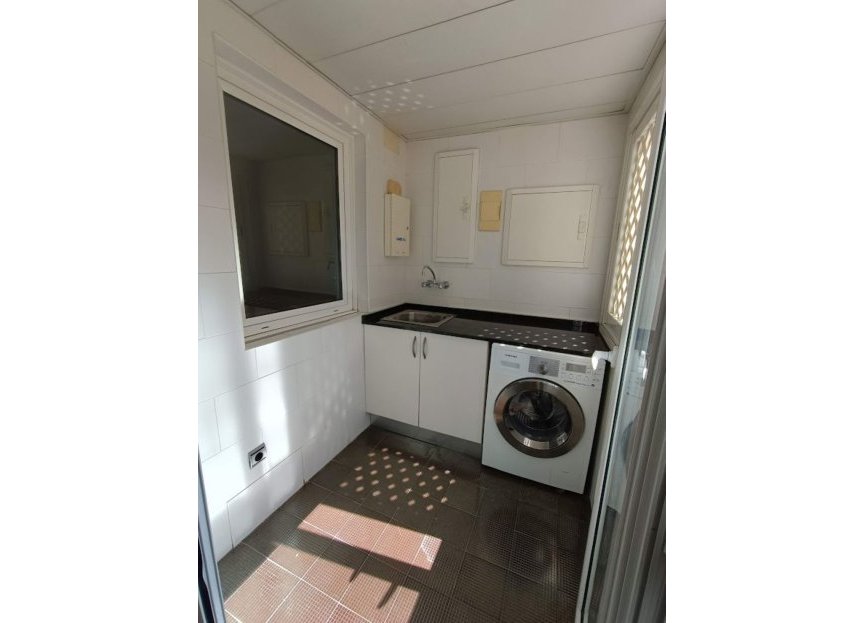 Resale - Ground floor apartment - Marbella - Puerto Banús