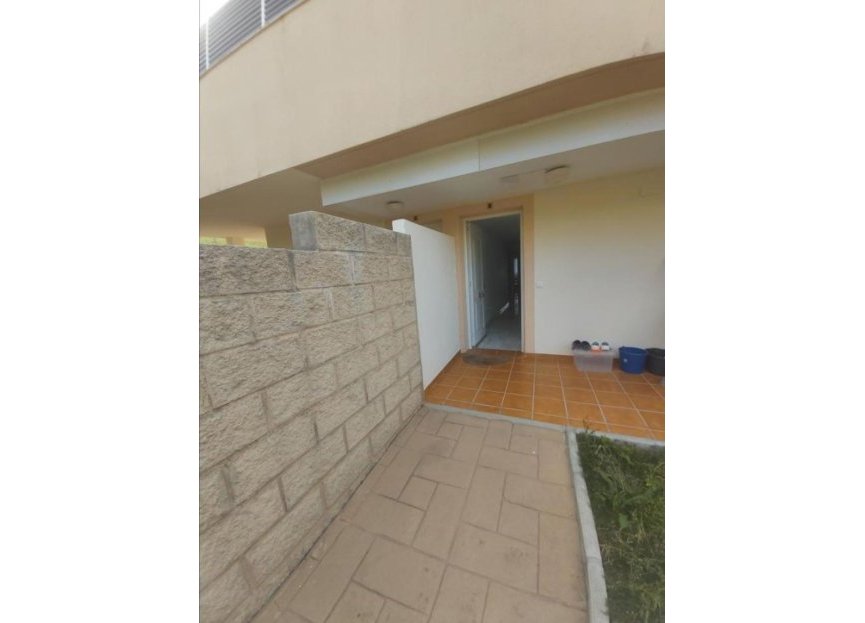 Resale - Apartment - Middle Floor Apartment - Casares - Doña Julia