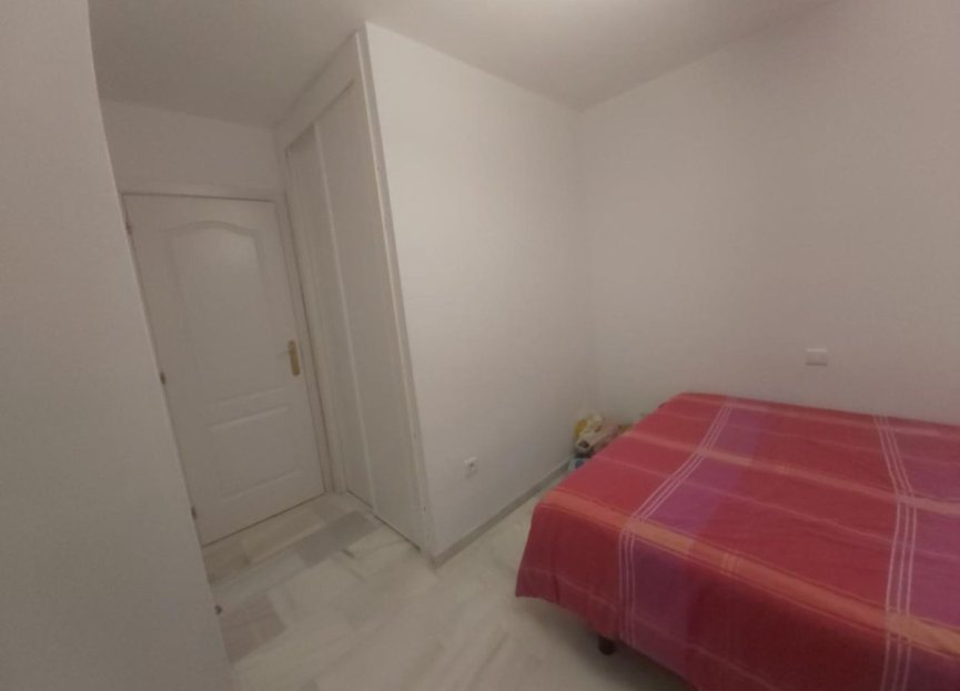 Resale - Apartment - Middle Floor Apartment - Casares - Doña Julia