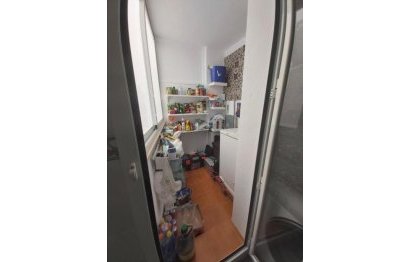 Resale - Apartment - Middle Floor Apartment - Casares - Doña Julia