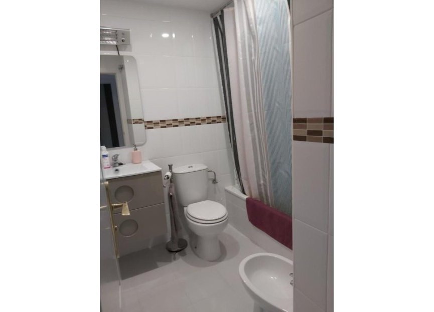 Resale - Apartment - Middle Floor Apartment - Casares - Doña Julia
