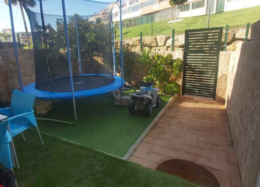 Resale - Apartment - Middle Floor Apartment - Casares - Doña Julia