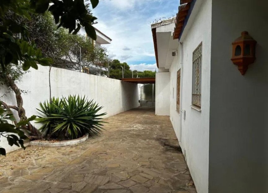 Reventa - House - Detached Villa - Marbella - Marbella Centro