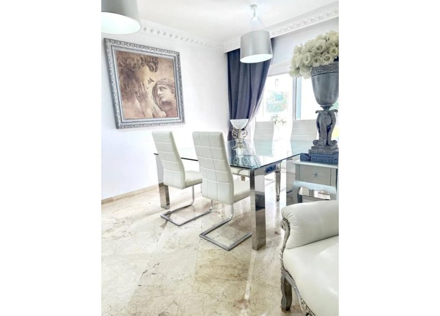 Resale - Ground floor apartment - Marbella - Guadalmina Alta