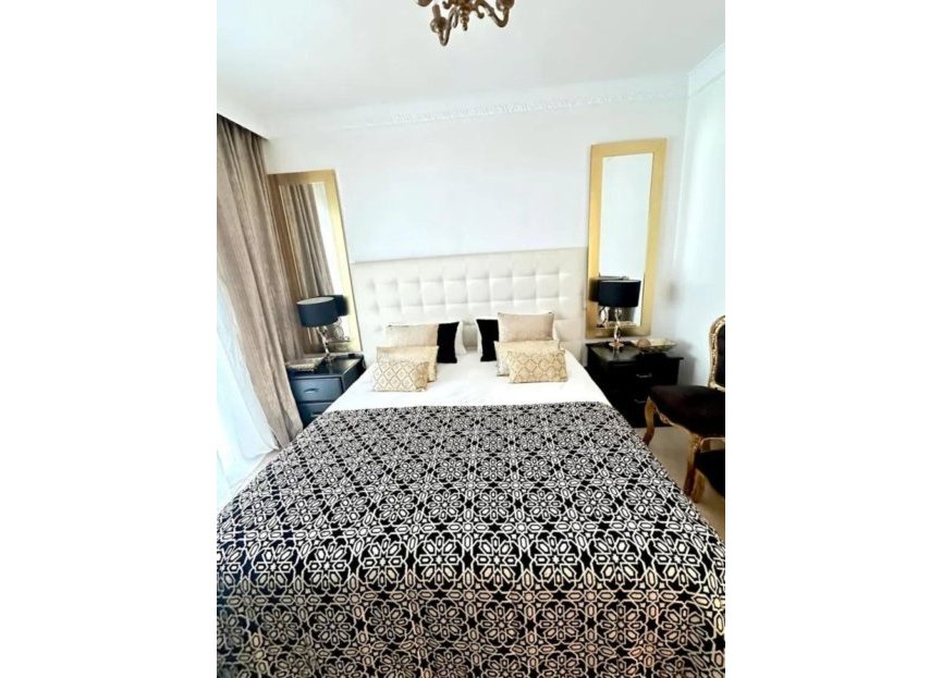 Resale - Ground floor apartment - Marbella - Guadalmina Alta