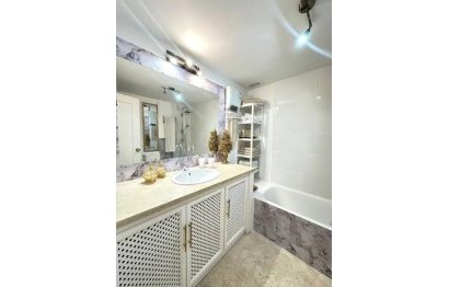 Resale - Ground floor apartment - Marbella - Guadalmina Alta