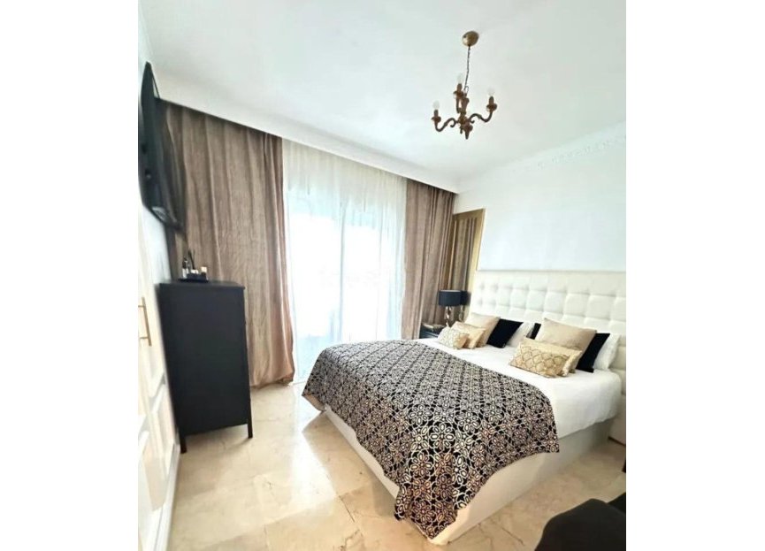 Resale - Ground floor apartment - Marbella - Guadalmina Alta