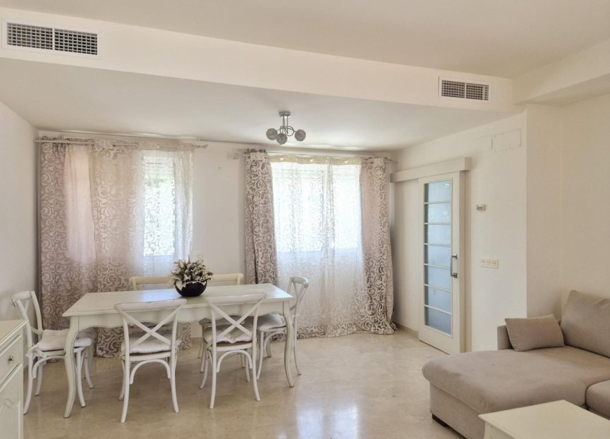 Resale - Apartment - Penthouse - Estepona - Valle Romano