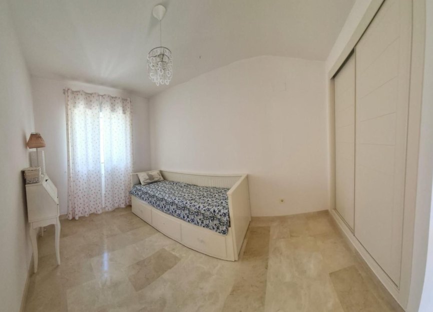 Resale - Apartment - Penthouse - Estepona - Valle Romano