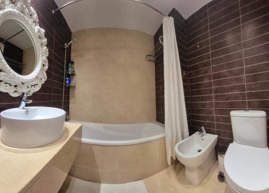 Resale - Apartment - Penthouse - Estepona - Valle Romano