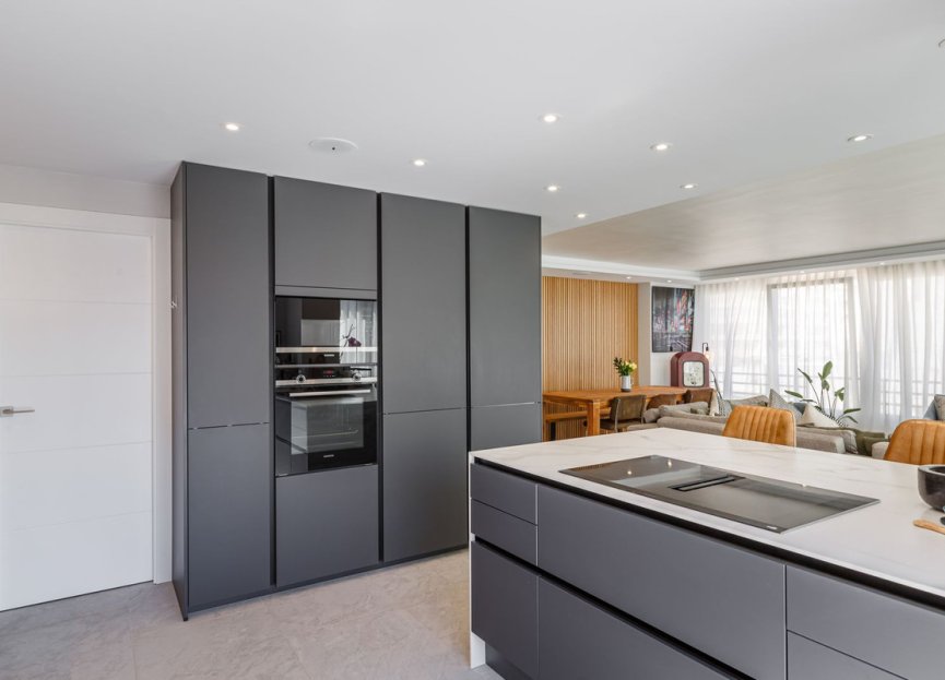 Resale - Apartment - Middle Floor Apartment - Marbella - Marbella Centro