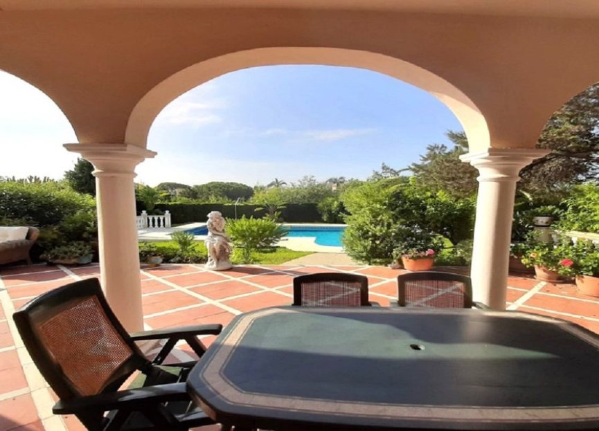 Resale - House - Detached Villa - Marbella - Marbesa