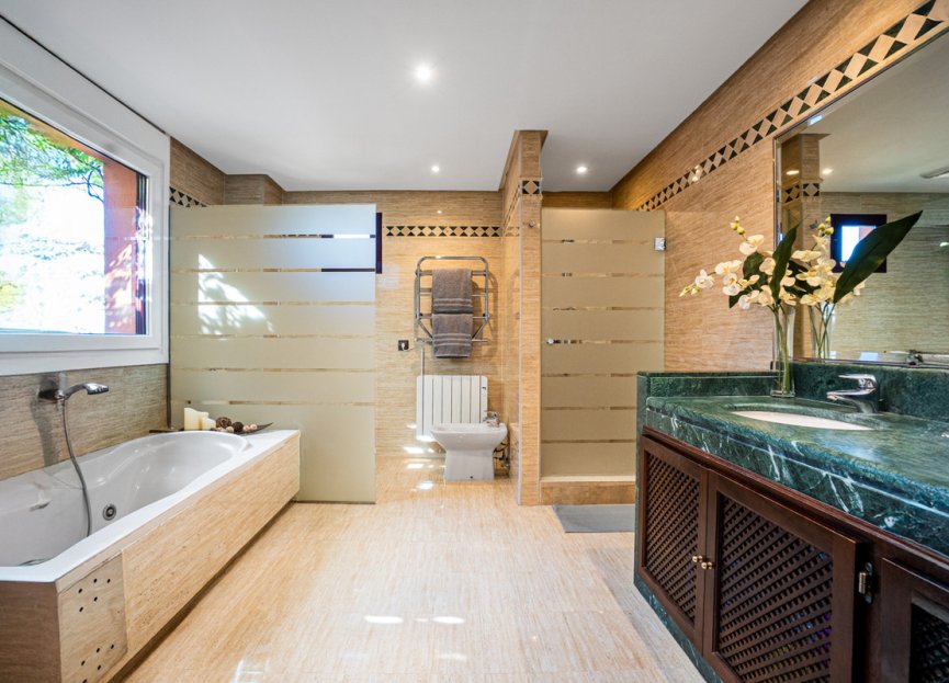 Resale - Apartment - Penthouse - Marbella - Marbella Centro