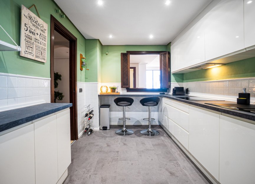 Resale - Apartment - Penthouse - Marbella - Marbella Centro