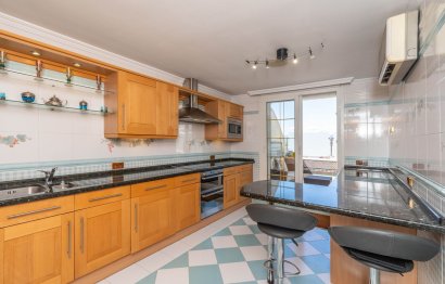 Resale - Apartment - Penthouse - Marbella - Marbella Centro