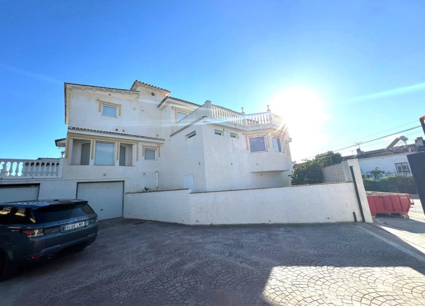 Resale - House - Detached Villa - Mijas - Mijas Centro