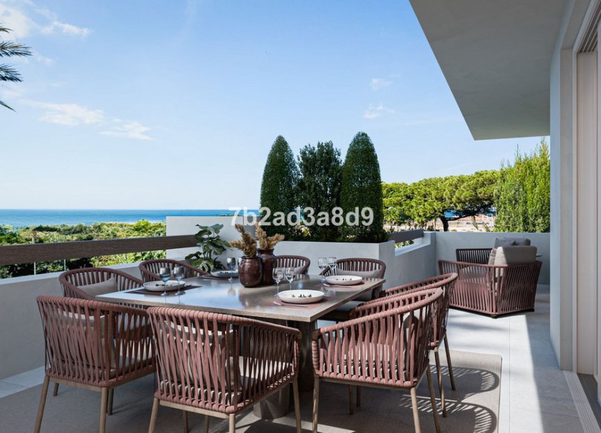 Resale - Apartment - Middle Floor Apartment - Marbella - Los Monteros