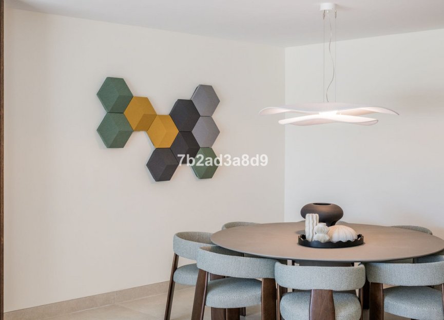 Resale - Apartment - Middle Floor Apartment - Marbella - Los Monteros