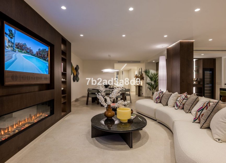 Resale - Apartment - Middle Floor Apartment - Marbella - Los Monteros