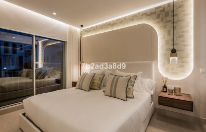 Resale - Apartment - Middle Floor Apartment - Marbella - Los Monteros