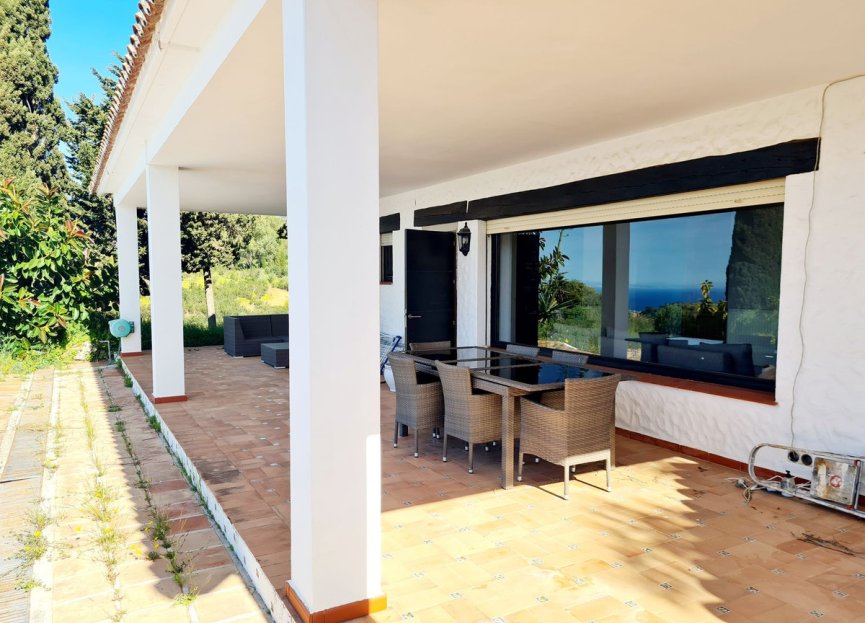 Resale - House - Finca - Cortijo - Marbella - Las Chapas