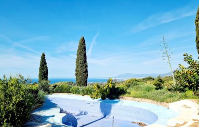 Resale - House - Finca - Cortijo - Marbella - Las Chapas