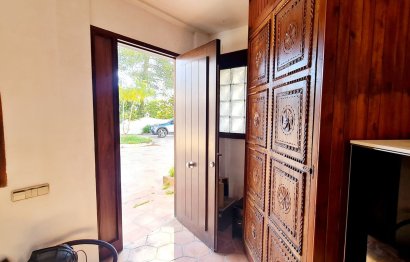 Resale - House - Finca - Cortijo - Marbella - Las Chapas