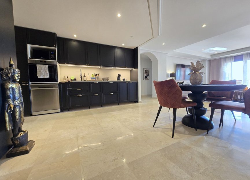 Resale - Ground floor apartment - Marbella - La Mairena