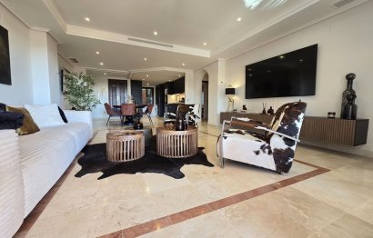 Resale - Ground floor apartment - Marbella - La Mairena