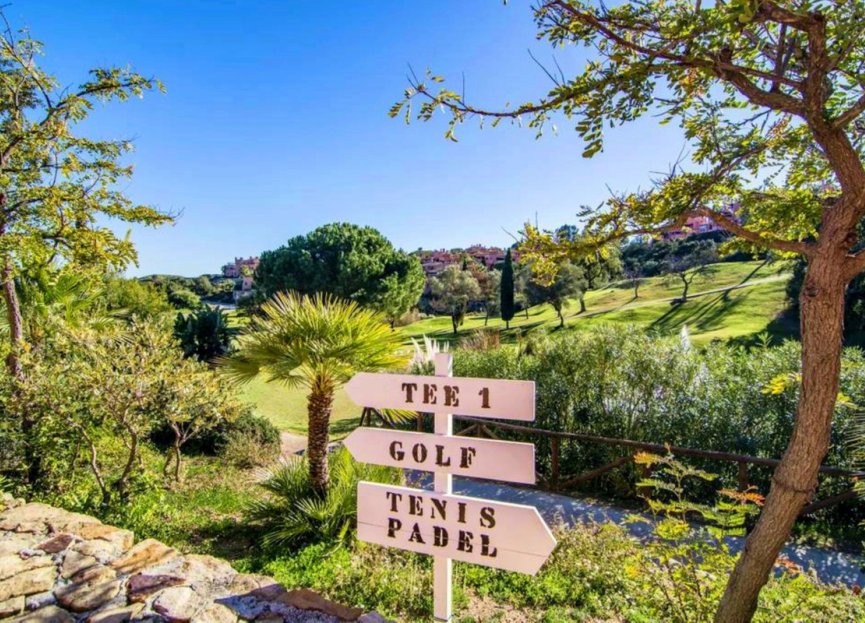 Resale - Ground floor apartment - Marbella - La Mairena