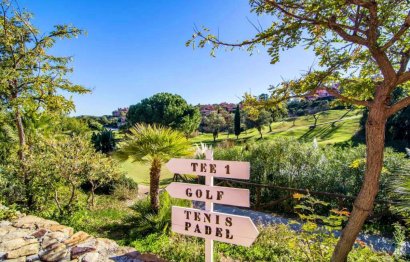 Resale - Ground floor apartment - Marbella - La Mairena