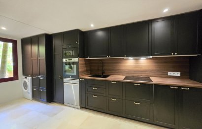 Resale - Ground floor apartment - Marbella - La Mairena